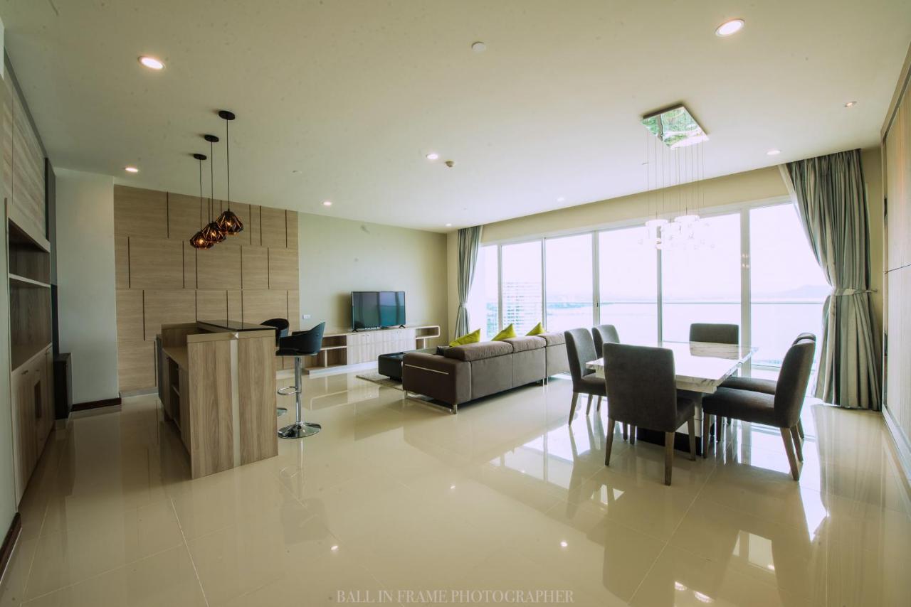 Movenpick Residences Pattaya With Ocean View Na Chom Thian Exterior photo